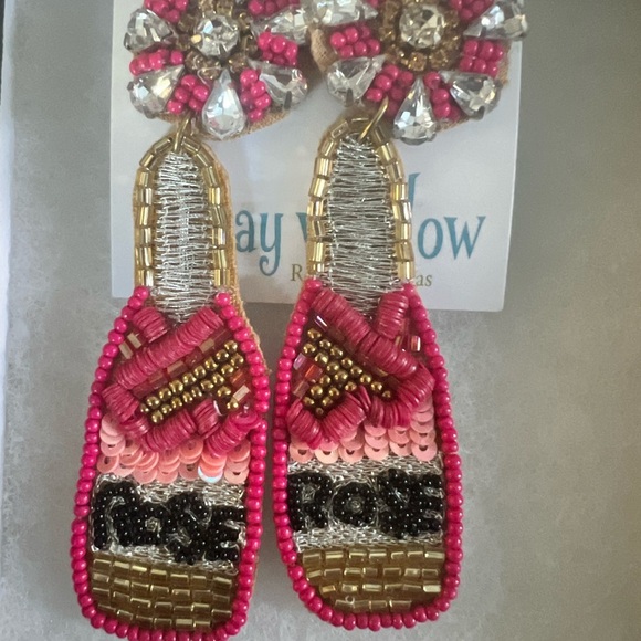 NWT Holiday Festive Handmade Earrings! - Picture 3 of 5